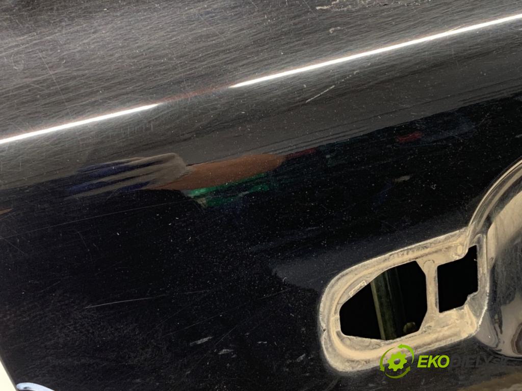 VOLVO V70 III Kombi 2010 170 kW 2.5 T 2521 Dvere pravy zad 019