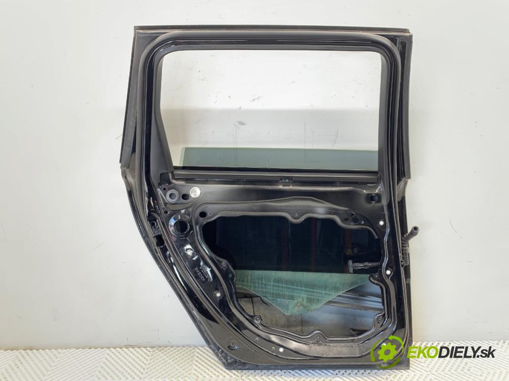 VOLVO V70 III Kombi 2010 170 kW 2.5 T 2521 Dvere ľavy zad 019