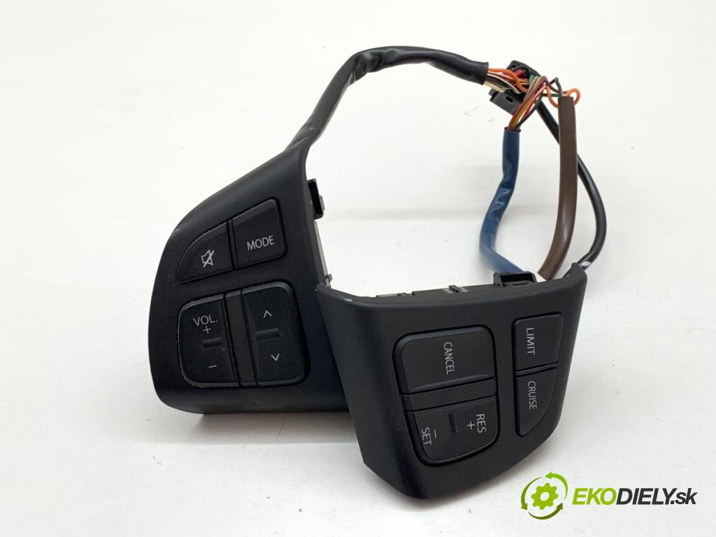 SUZUKI SX4 liftback 2019 103 kW 1.4 T (AKK 414) 1373 SPÍNAČE: volantu