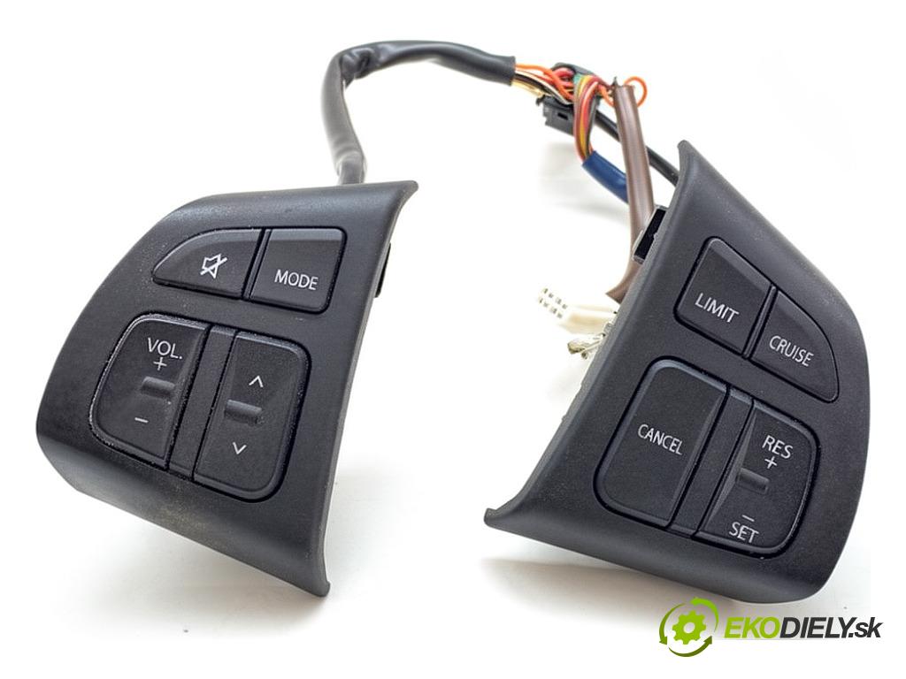 SUZUKI SX4 liftback 2019 103 kW 1.4 T (AKK 414) 1373 SPÍNAČE: volantu
