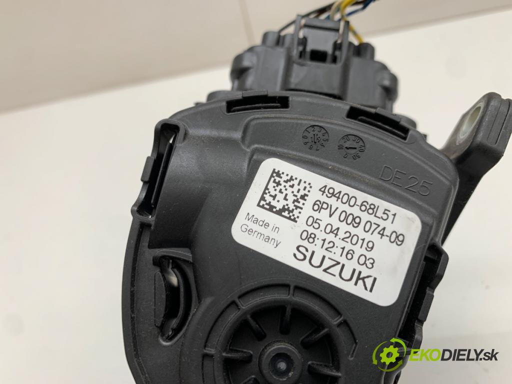 SUZUKI SX4 liftback 2019 103 kW 1.4 T (AKK 414) 1373 potenciometr plynového pedálu 49400-68L51 (Potenciometr plynového pedálu)