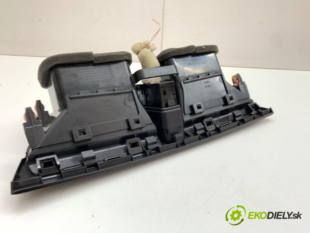 SUZUKI SX4 liftback 2019 103 kW 1.4 T (AKK 414) 1373 mří topení přední část 73610-61M0