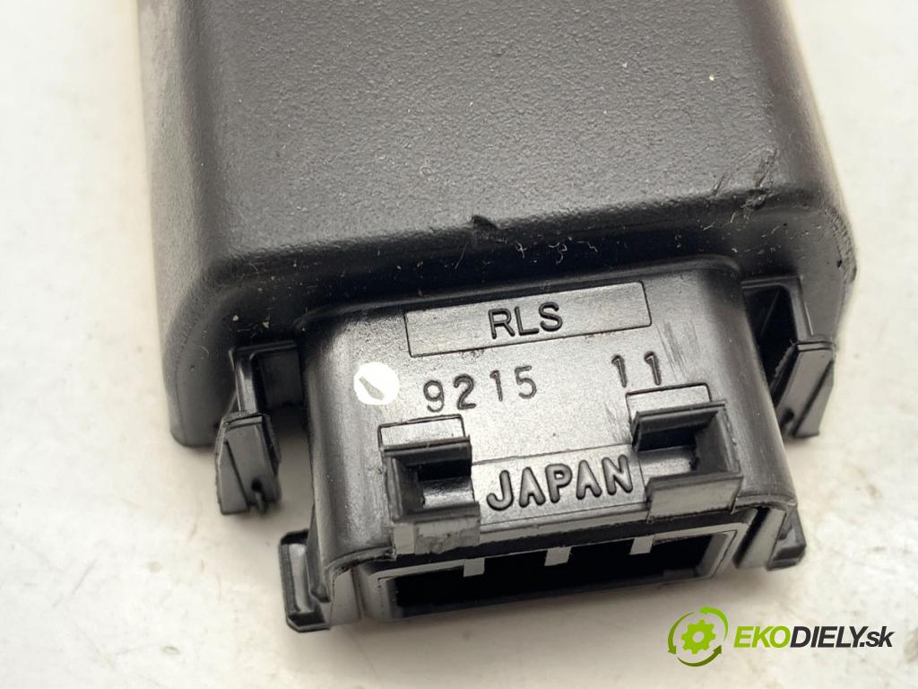 SUZUKI SX4 liftback 2019 103 kW 1.4 T (AKK 414) 1373 Snímač dažďa (Snímač dažďa)