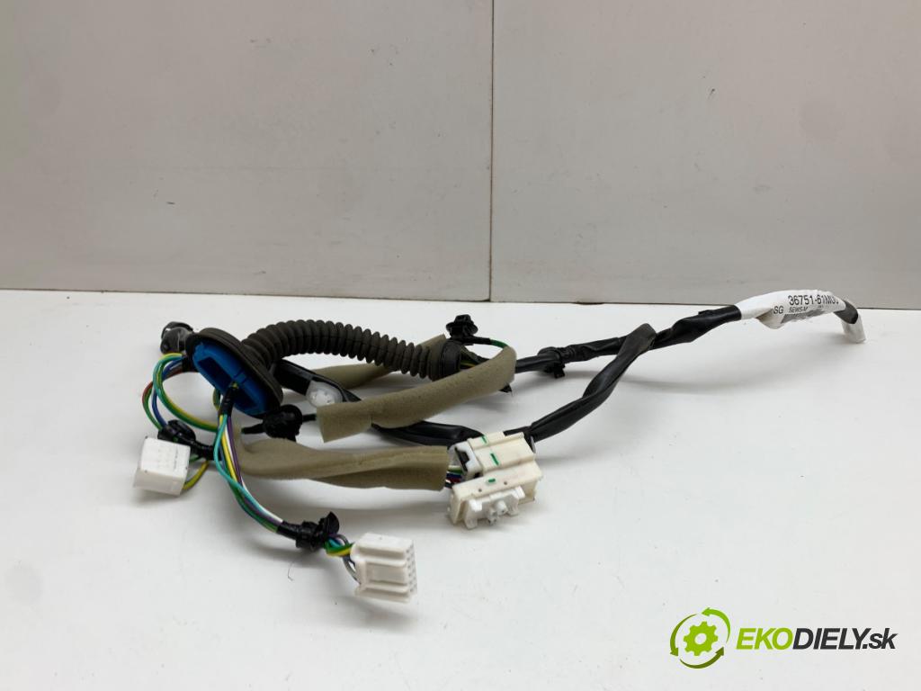 SUZUKI SX4 liftback 2019 103 kW 1.4 T (AKK 414) 1373 Káblovačka Dvere zad pravy 36751-61M00