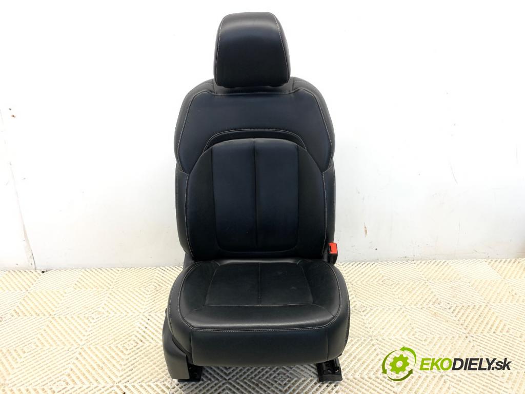 JEEP GRAND CHEROKEE WL SUV 2021 210 kW 3.6 4WD 3604 Sedadlo pravy predný 