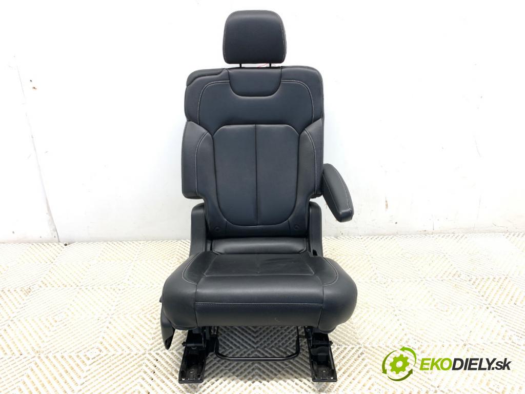 JEEP GRAND CHEROKEE WL SUV 2021 210 kW 3.6 4WD 3604 Sedadlo zad pravy druhý rad 