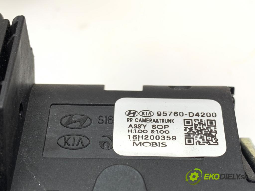 KIA OPTIMA Kombi 2016 104 kW 1.7 CRDi 1685 KAMERA ZPĚT: klika dveří kufra 95760-D4200