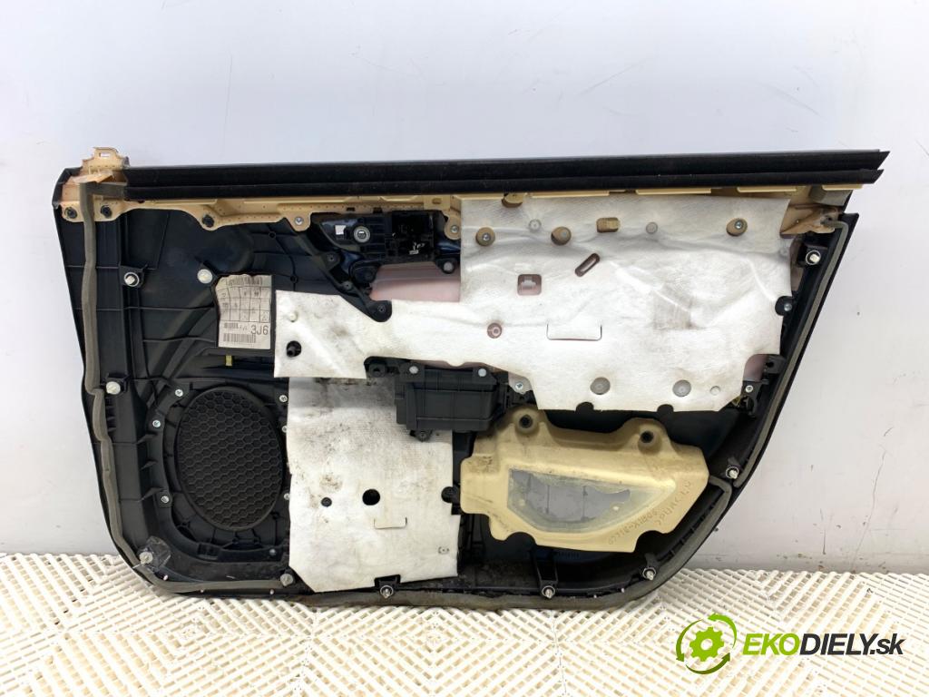 LEXUS CT liftback 2020 100 kW 200h (ZWA10_) 1798 ča dveře levý přední část