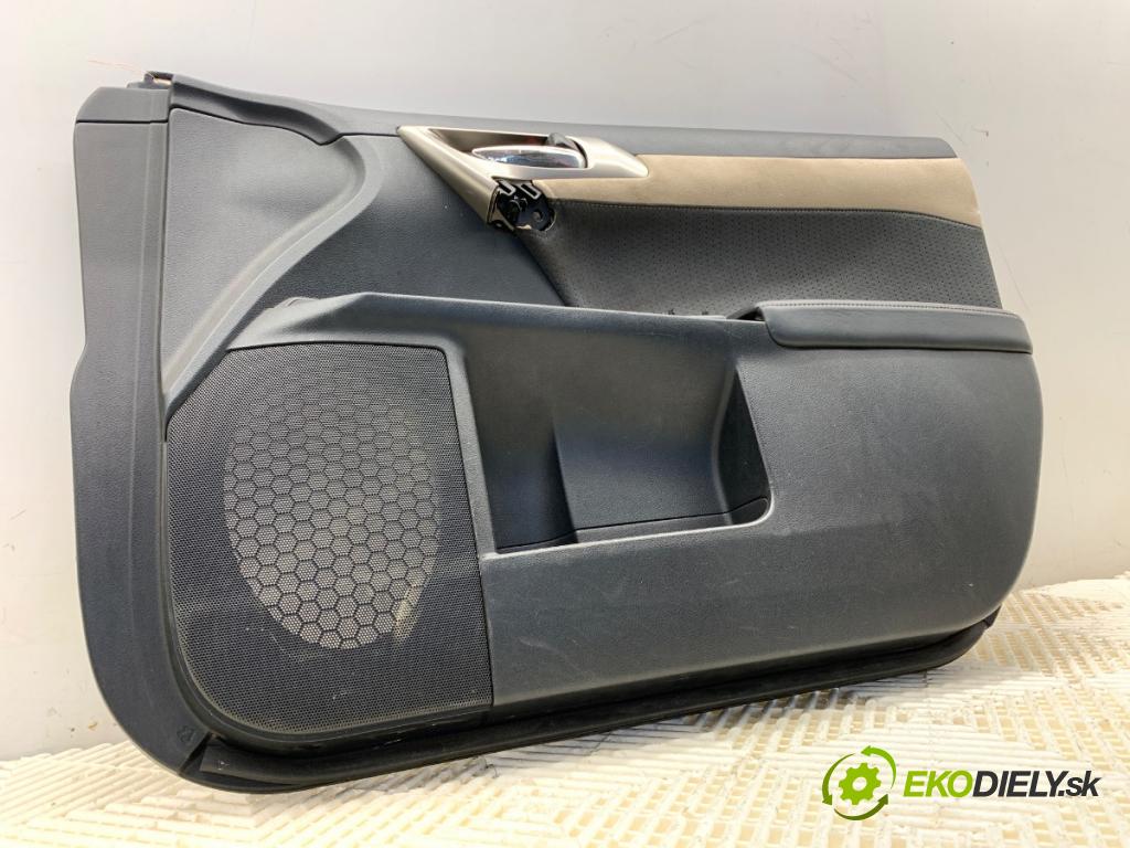LEXUS CT liftback 2020 100 kW 200h (ZWA10_) 1798 ča dveře pravý přední část