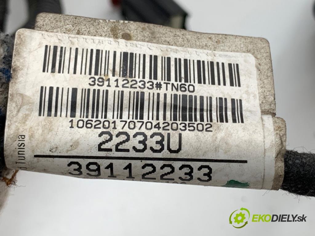 OPEL INSIGNIA B Kombi 2017 121 kW 1.5 (35) 1490 Káblovačka PDC predný 39112233
