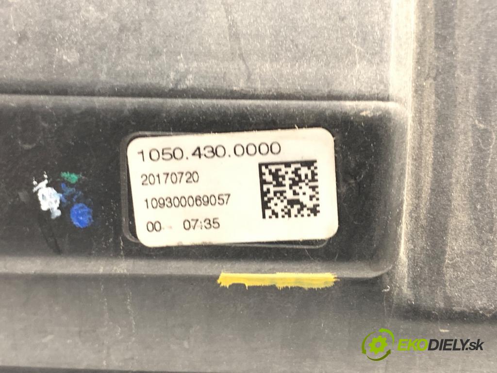 OPEL INSIGNIA B Kombi 2017 121 kW 1.5 (35) 1490 světlomet pravý přední část 39102889