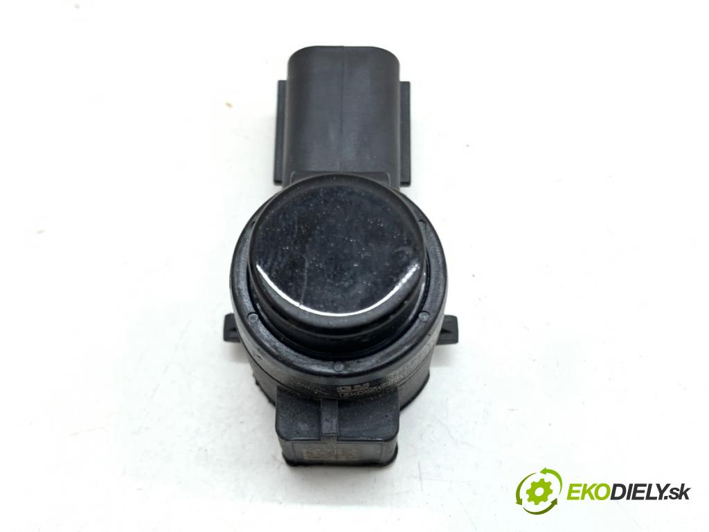 OPEL INSIGNIA B Kombi 2017 121 kW 1.5 (35) 1490 snímač PDC 39022836
