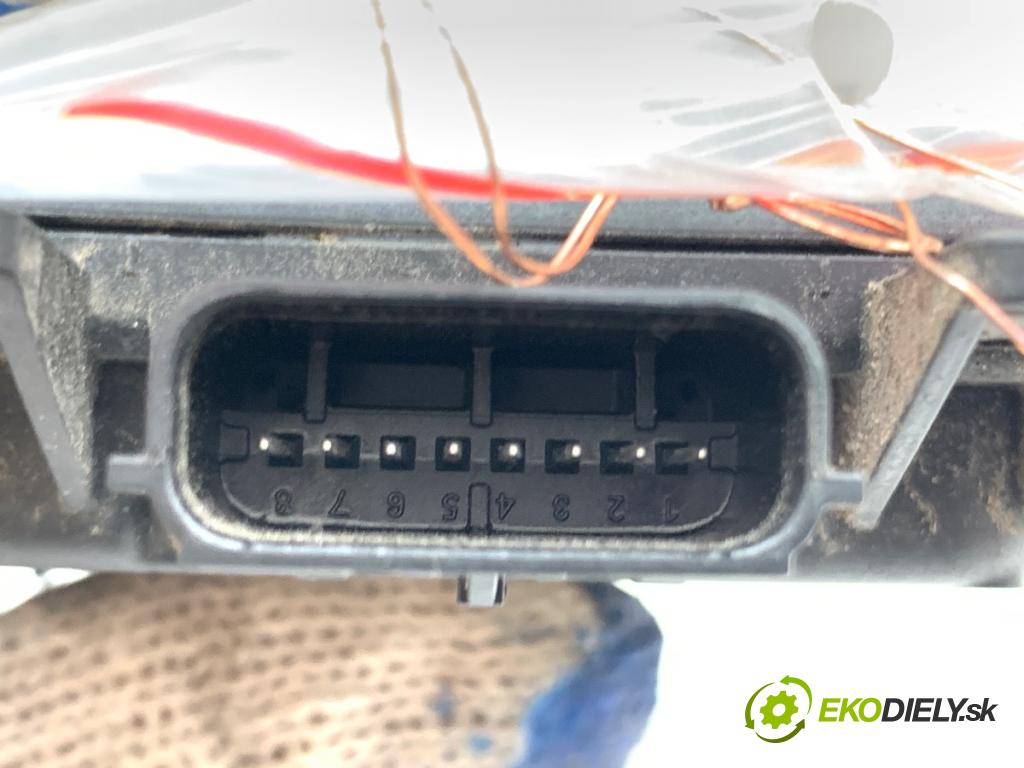 OPEL INSIGNIA B Kombi 2017 121 kW 1.5 (35) 1490 modul MRTVÍ klapka 84129136