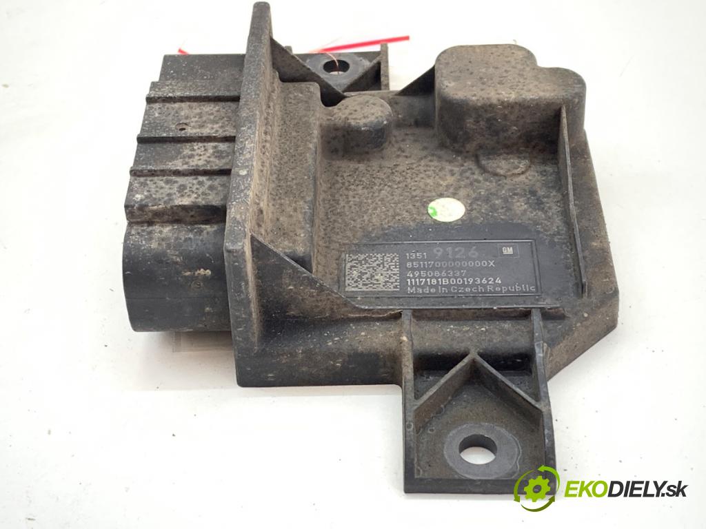 OPEL INSIGNIA B Kombi 2017 121 kW 1.5 (35) 1490 modul pumpy paliva 13519126