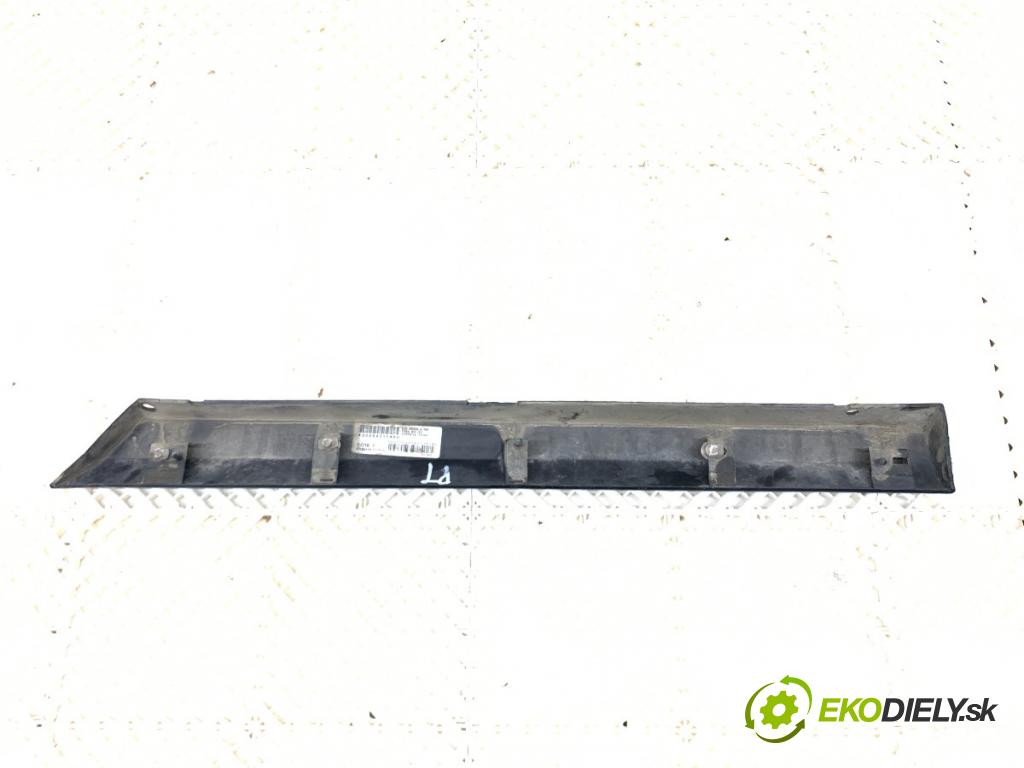 VOLVO V70 III Kombi 2010 170 kW 2.5 T 2521 Lišta Dvere pravy zad 30664188