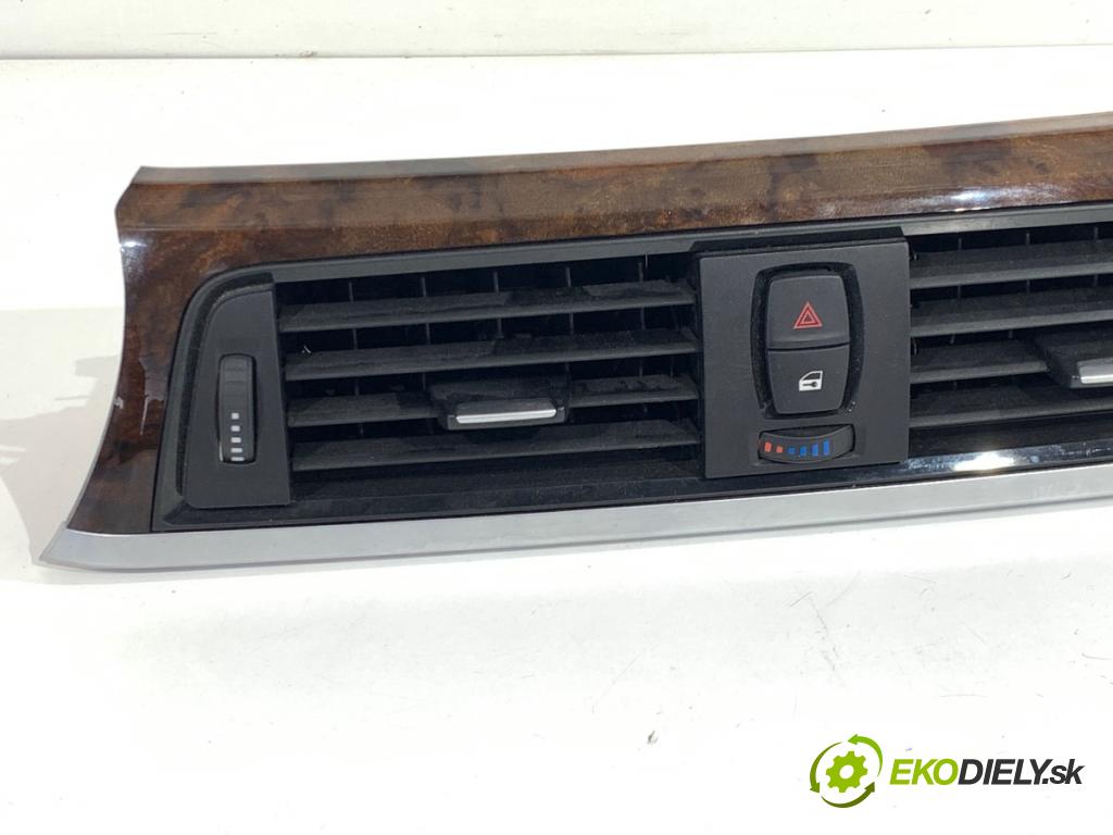 BMW F30 sedan 2014 155 kW 325 d 1995 mří topení přední část 9231229