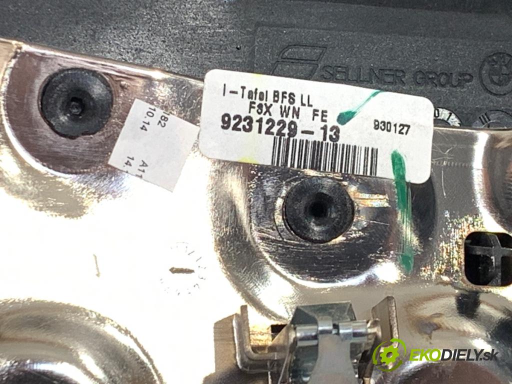 BMW F30 sedan 2014 155 kW 325 d 1995 mří topení přední část 9231229