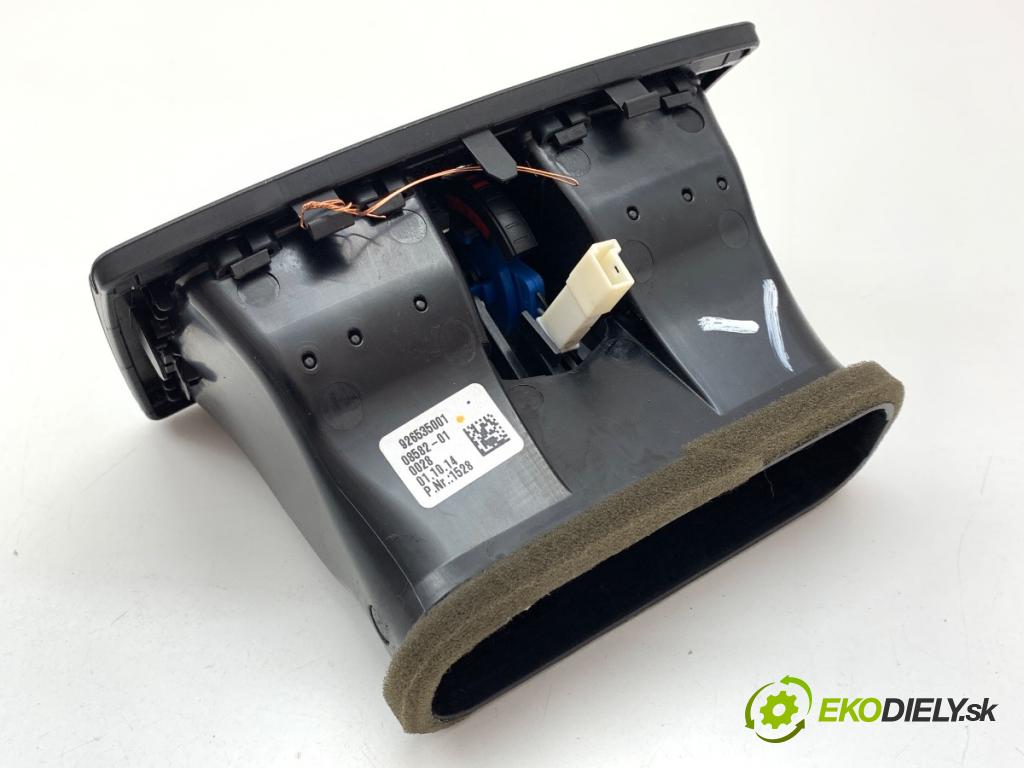 BMW F30 sedan 2014 155 kW 325 d 1995 mří topení zadní část 926535001