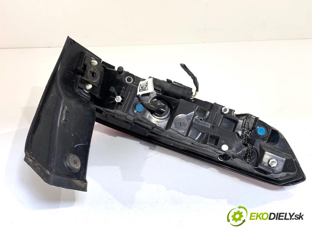 JEEP GRAND CHEROKEE WL SUV 2021 210 kW 3.6 4WD 3604 Svetlo pravy zad F00HTC412203