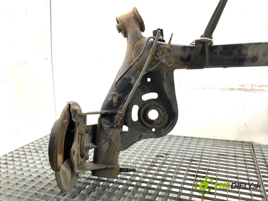 SUZUKI SX4 liftback 2019 103 kW 1.4 T (AKK 414) 1373 výztuha zadní část