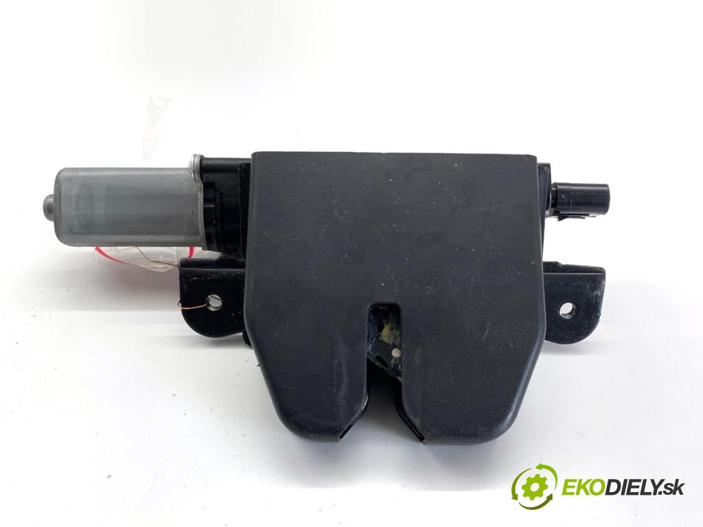 JEEP GRAND CHEROKEE WL SUV 2021 210 kW 3.6 4WD 3604 zámok dverí zad 68364385AE