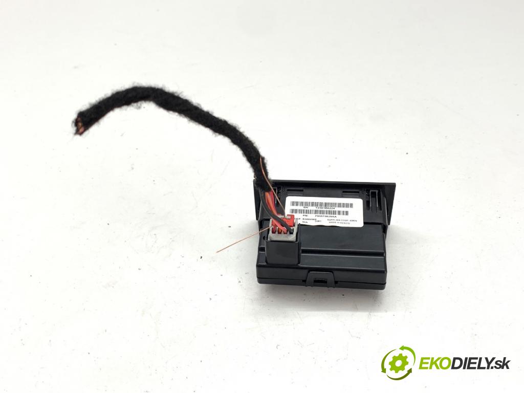 JEEP GRAND CHEROKEE WL SUV 2021 210 kW 3.6 4WD 3604 HNÍZDO: USB P68572629AA