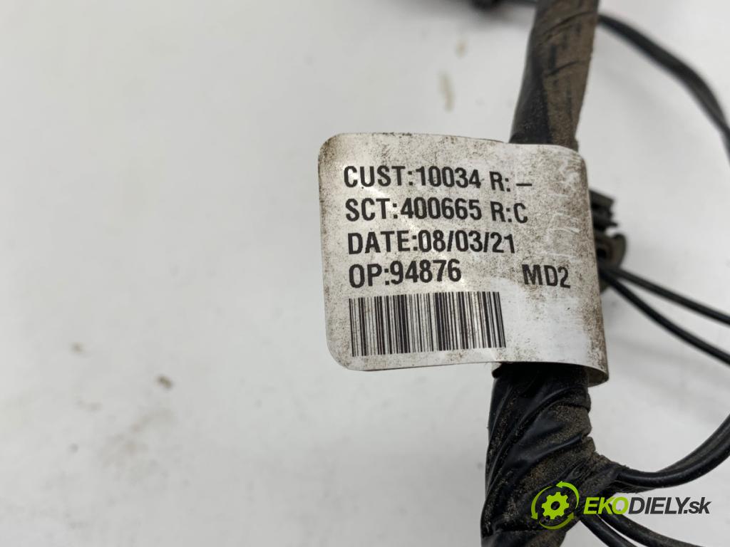 JEEP GRAND CHEROKEE WL SUV 2021 210 kW 3.6 4WD 3604 káblovačka dveří kufra zadní část 400665