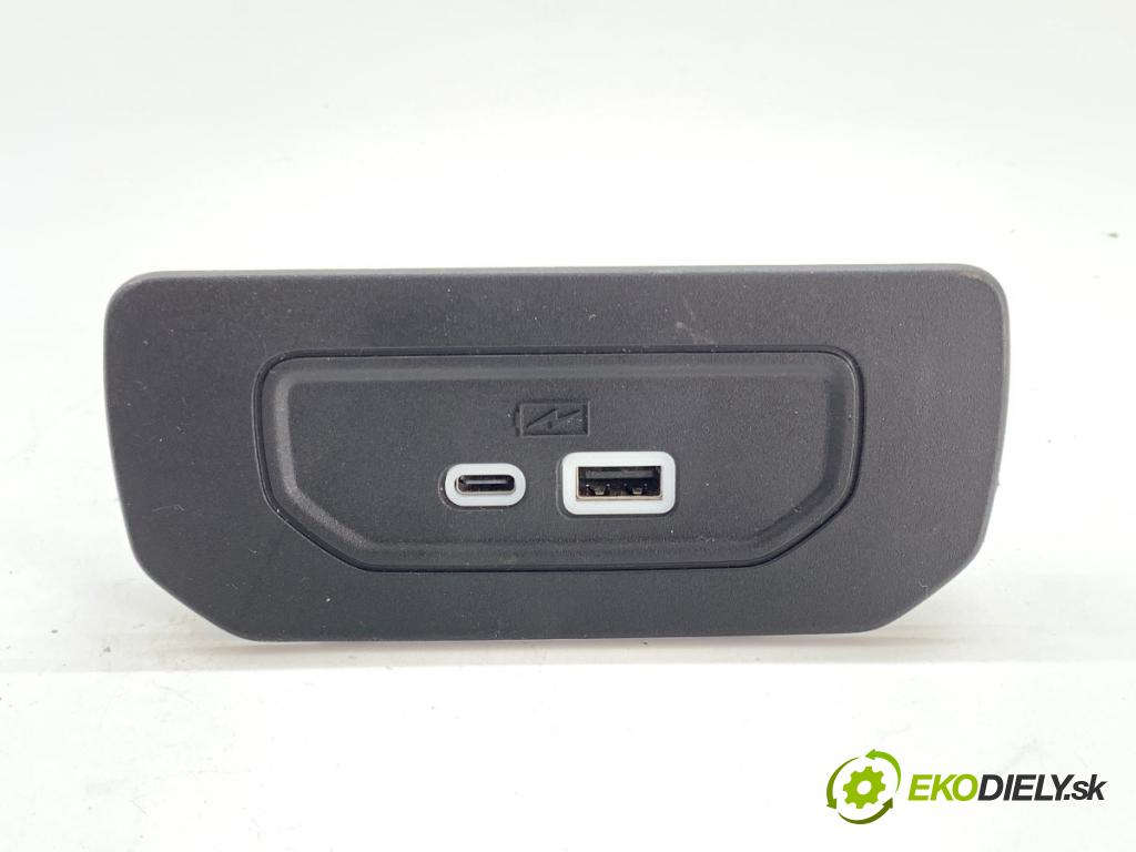 JEEP GRAND CHEROKEE WL SUV 2021 210 kW 3.6 4WD 3604 HNÍZDO: USB 66422663AC