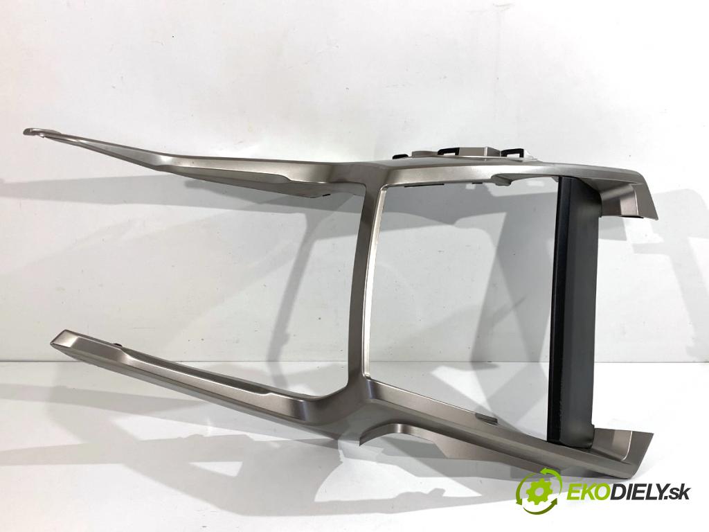 LEXUS NX SUV 2015 145 kW 300h AWD (AYZ15) 2494 lišty kryt 55412-78010 67783-78020 (Lišta)