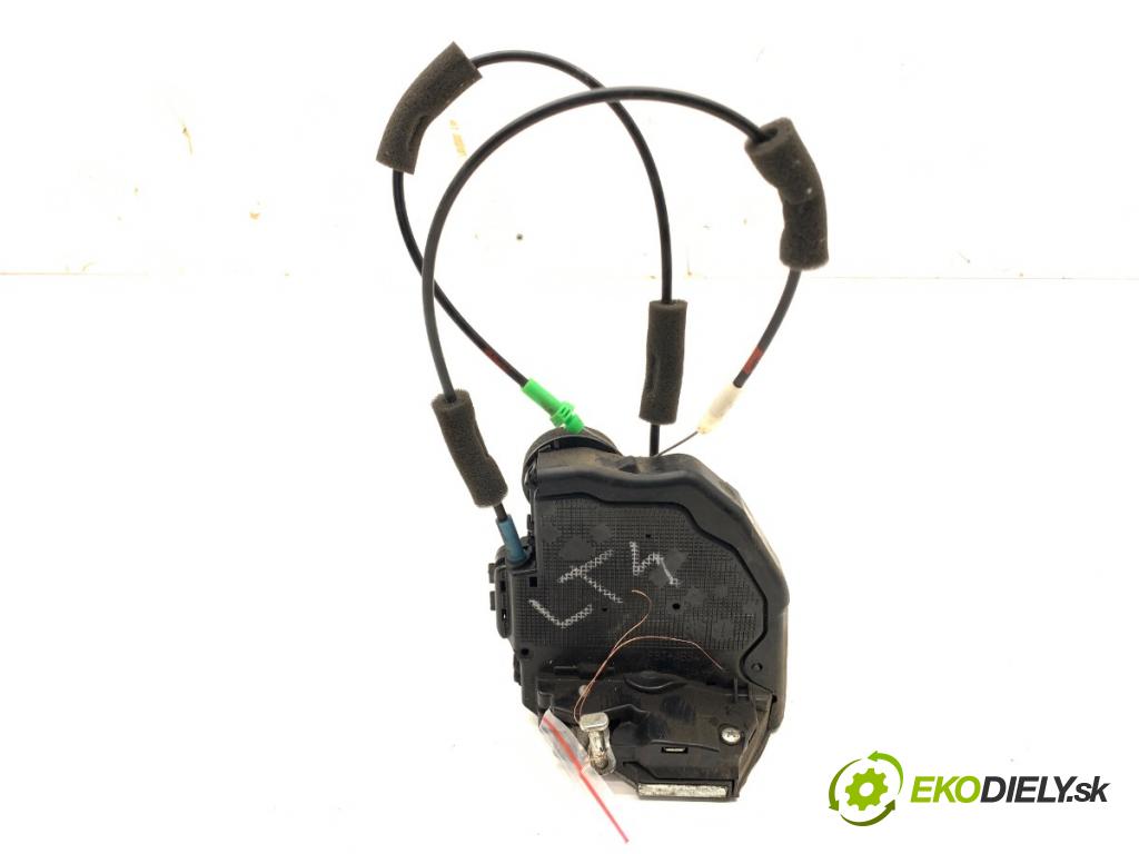 LEXUS CT liftback 2020 100 kW 200h (ZWA10_) 1798 zámok Dvere ľavy zad 