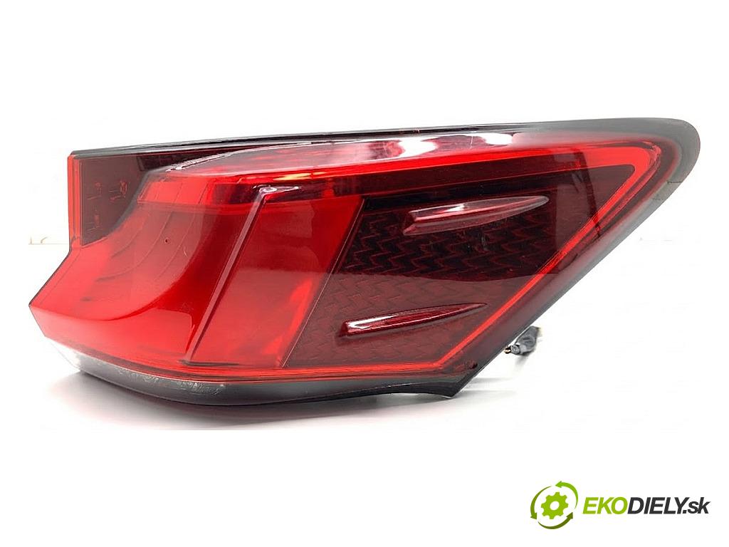 LEXUS CT liftback 2020 100 kW 200h (ZWA10_) 1798 světlo pravý zadní část