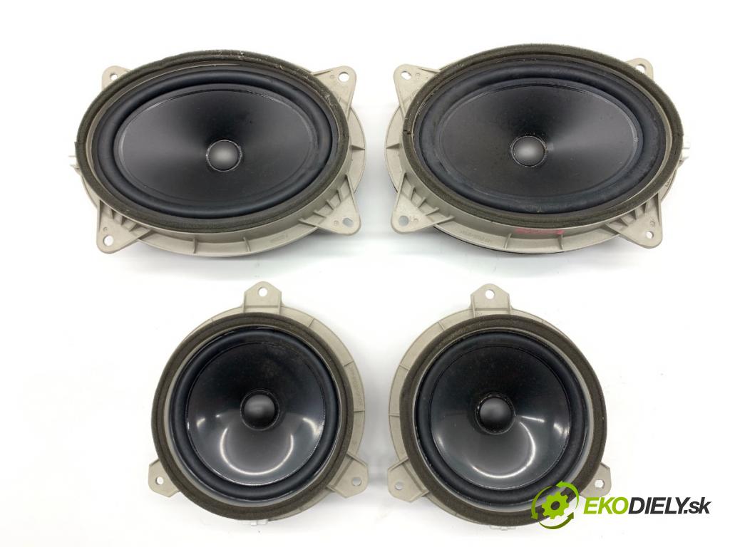 LEXUS CT liftback 2020 100 kW 200h (ZWA10_) 1798 reproduktory 86160-76080