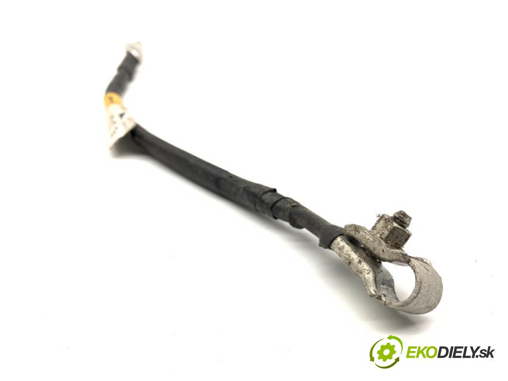 LEXUS CT liftback 2020 100 kW 200h (ZWA10_) 1798 svorka MINUS 82123-76010