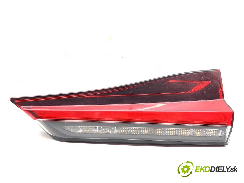 LEXUS CT liftback 2020 100 kW 200h (ZWA10_) 1798 světlo pravý zadní část vnitřní