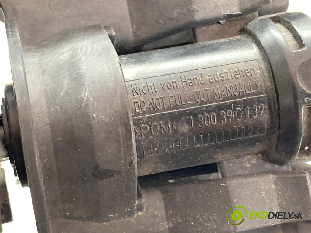 VW SHARAN nadwozie wielkoprzestrzenne (MPV) 2014 103 kW 2.0 TDI 1968 ostřikovače světla pravý přední část 7N0807724