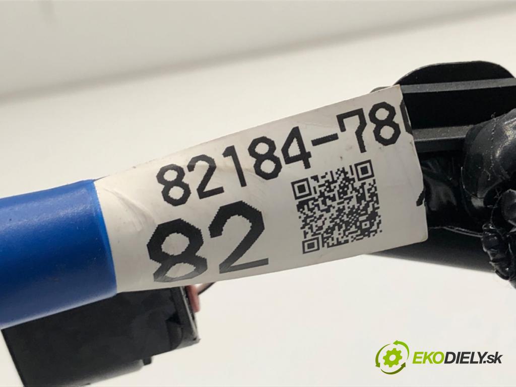 LEXUS NX SUV 2015 145 kW 300h AWD (AYZ15) 2494 káblovačka dveří kufra zadní část 82184-78020B