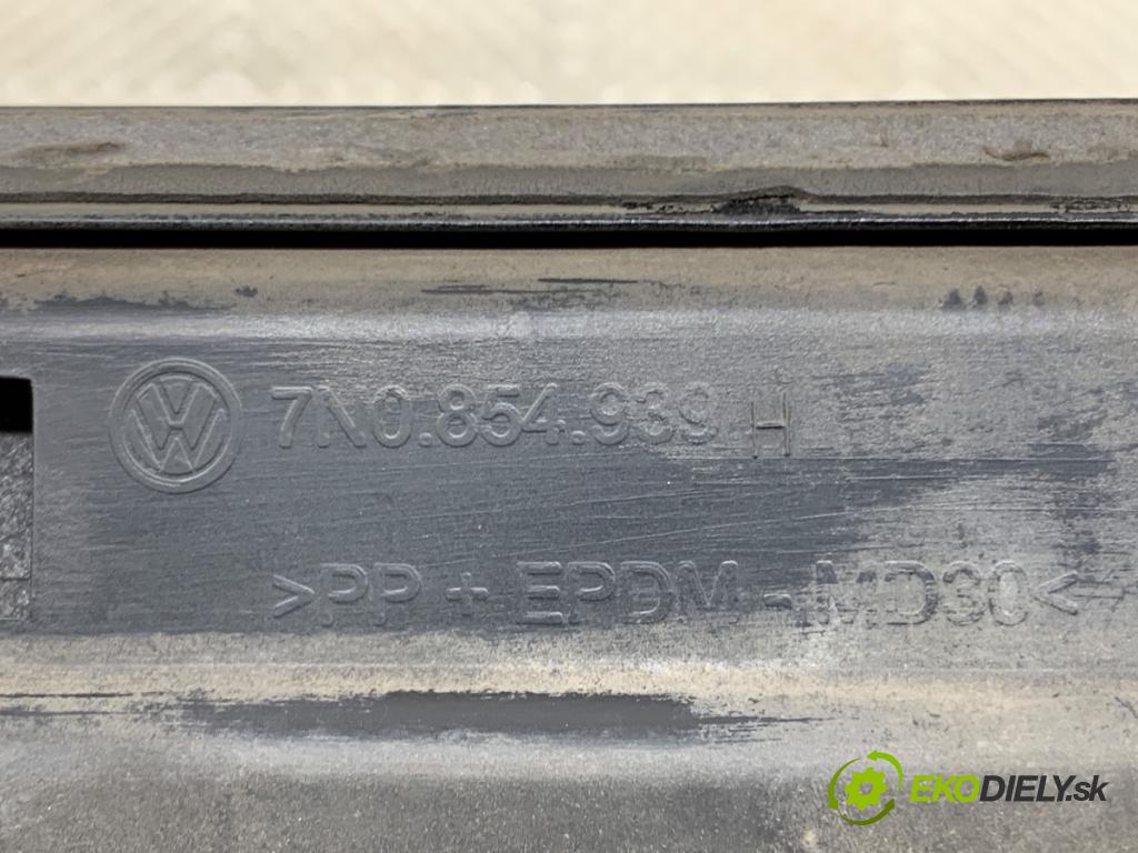 VW SHARAN nadwozie wielkoprzestrzenne (MPV) 2014 103 kW 2.0 TDI 1968 lišta dveře levý přední část 7N0854939H