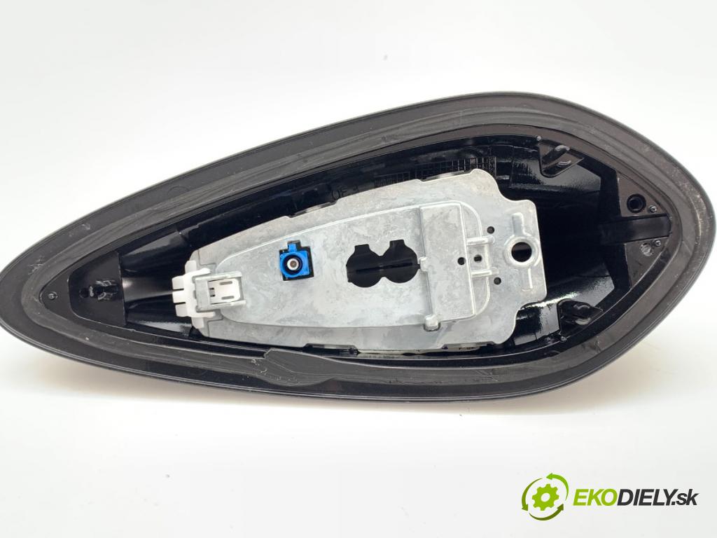 BMW F30 sedan 2014 155 kW 325 d 1995 ANTENA 9253662