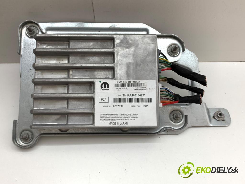 JEEP GRAND CHEROKEE WL SUV 2021 210 kW 3.6 4WD 3604 zesilovač 68549093AB (Zesilovač)