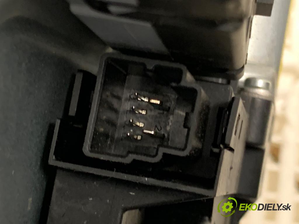VOLVO V70 III Kombi 2010 170 kW 2.5 T 2521 Mechanizmus okna pravy predný 970714-101