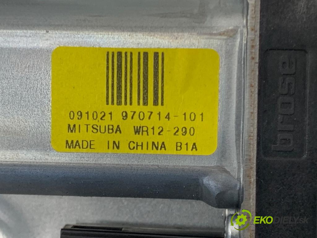 VOLVO V70 III Kombi 2010 170 kW 2.5 T 2521 Mechanizmus okna pravy predný 970714-101
