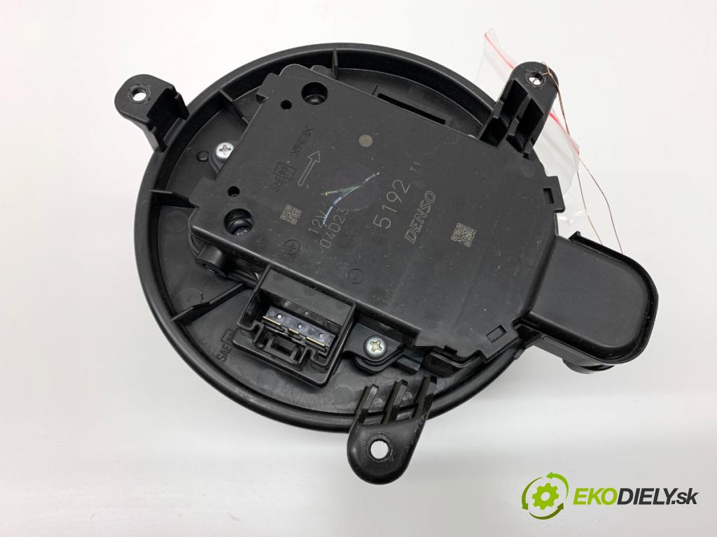 LEXUS CT liftback 2020 100 kW 200h (ZWA10_) 1798 ventilátor kúrenia