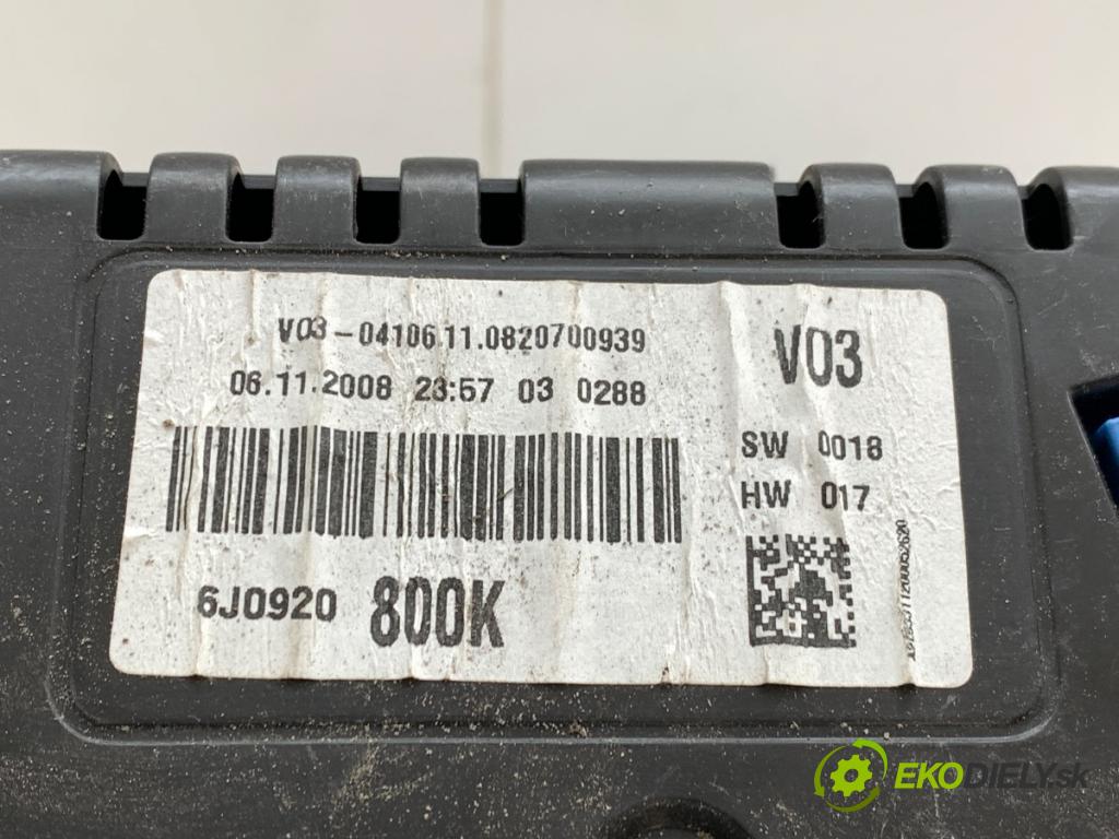 SEAT IBIZA IV liftback 2009 51 kW 1.2 1198 prístrojovka 6J0920800K (Přístrojová deska)