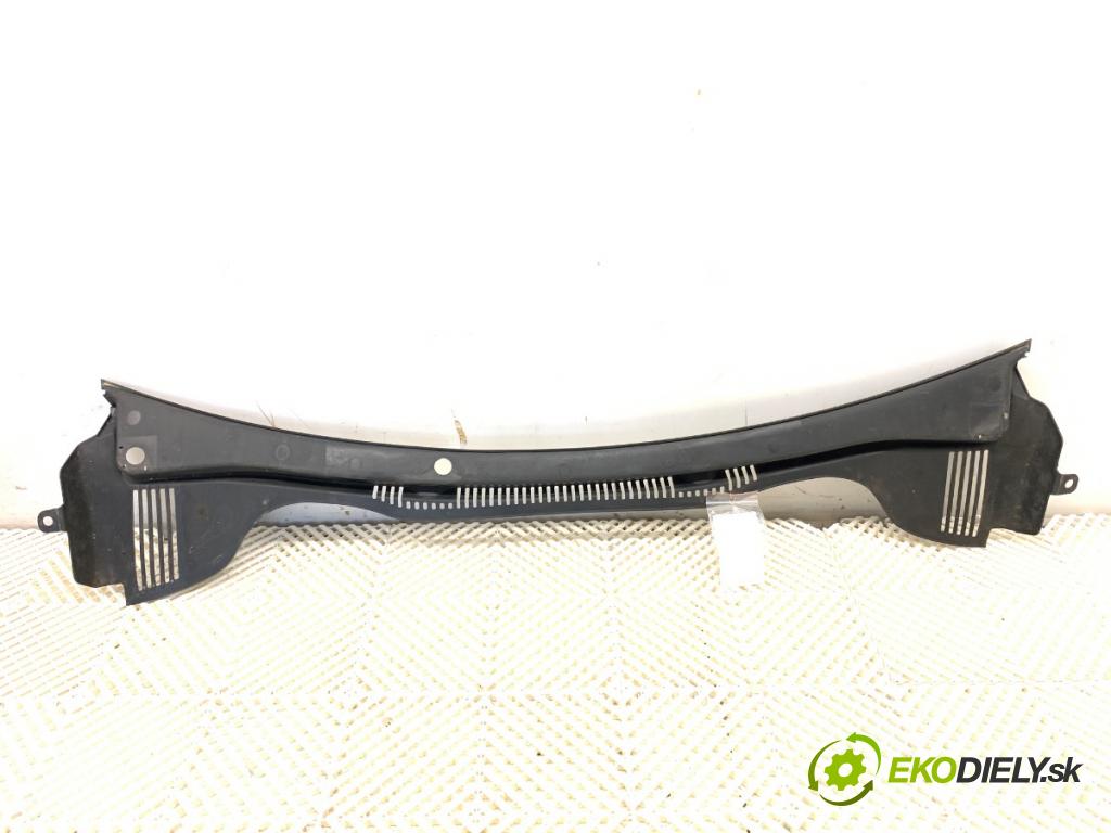 SEAT IBIZA IV liftback 2009 51 kW 1.2 1198 torpédo plast pod čelní okno 6J1853185 (Plast pod čelním sklem)