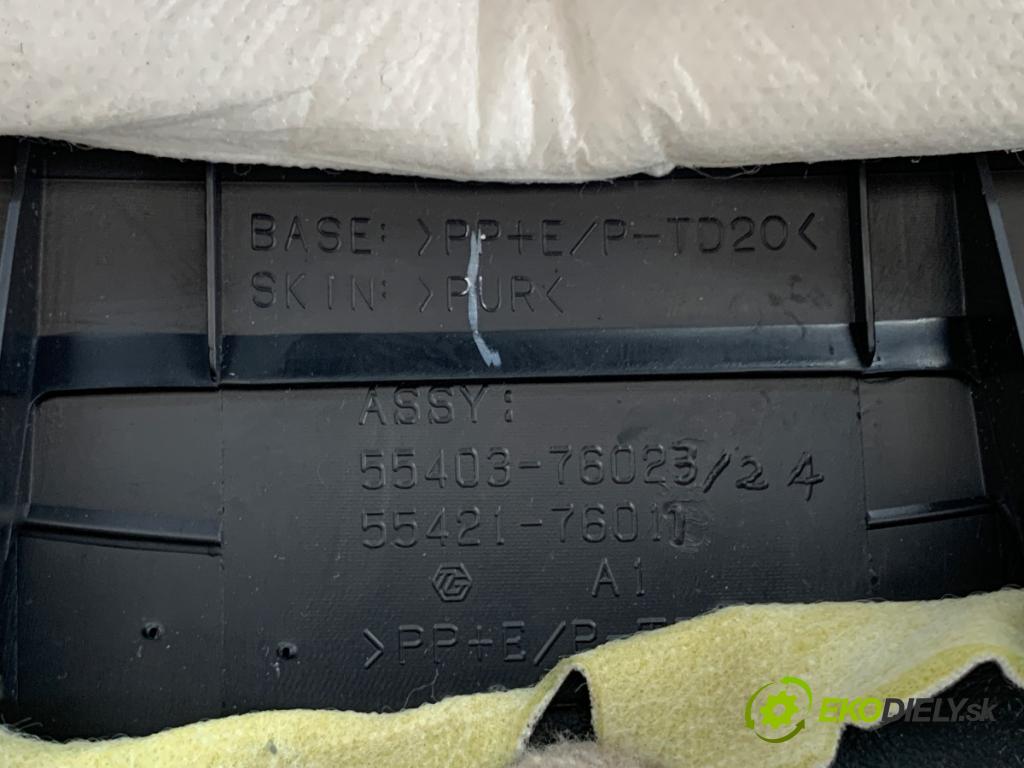 LEXUS CT liftback 2020 100 kW 200h (ZWA10_) 1798 obal rámeček přístrojovky 55403-76023 (Kryt interiéru)