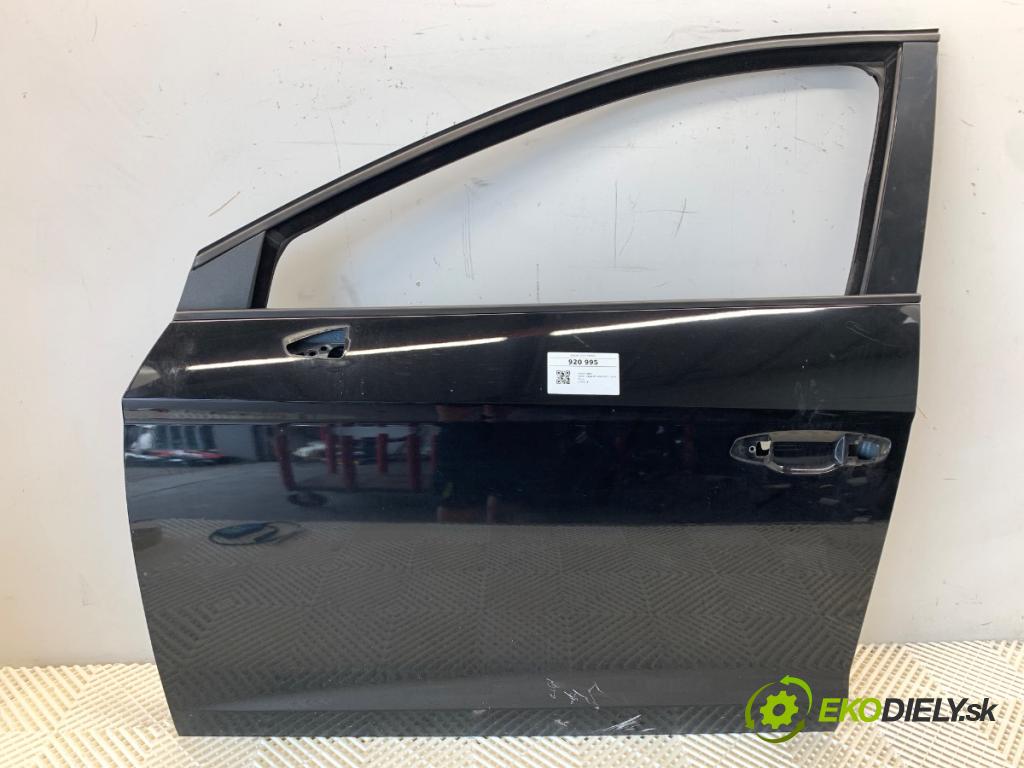 SEAT LEON III Kombi 2015 110 kW 2.0 TDI 1968 dveře levý přední část LY9T
