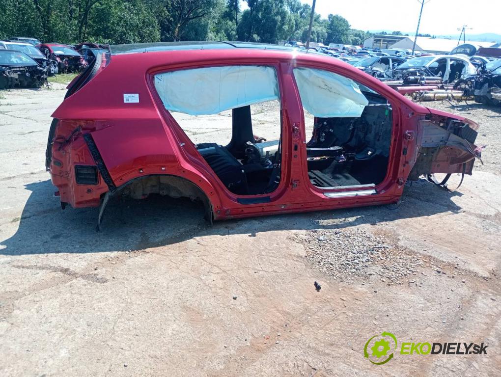 KIA SPORTAGE IV SUV 2018 136 kW 2.0 CRDi 1995 karoséria ČTVRŤÁK: Blatník prah strecha PODŁUŻNICA 