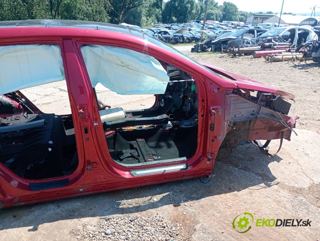 KIA SPORTAGE IV SUV 2018 136 kW 2.0 CRDi 1995 KAROSERIA ČTVRŤÁK blatník práh střecha PODŁUŻNICA