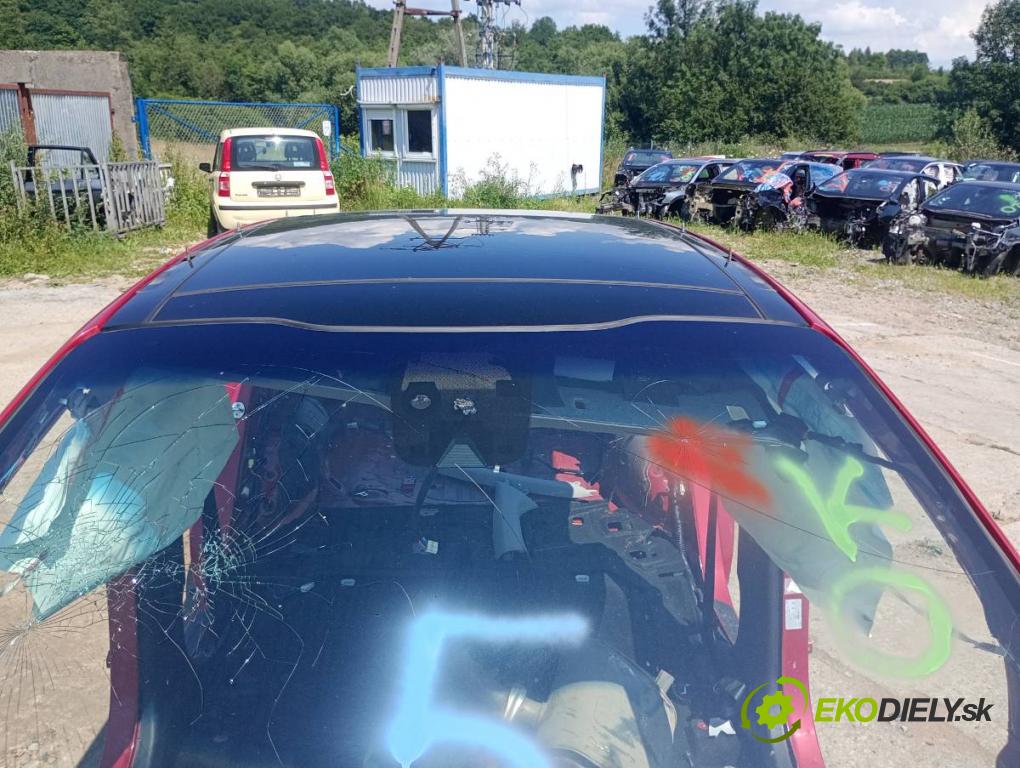 KIA SPORTAGE IV SUV 2018 136 kW 2.0 CRDi 1995 KAROSERIA ČTVRŤÁK blatník práh střecha PODŁUŻNICA