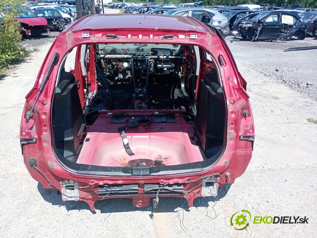 SUZUKI SX4 liftback 2019 103 kW 1.4 T (AKK 414) 1373 KAROSERIA ČTVRŤÁK blatník práh střecha PODŁUŻNICA